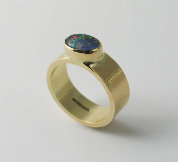Yellow Gold andOpal Ring