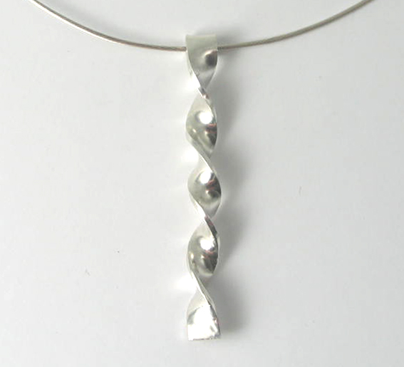 TwistPendant1