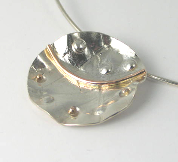 Pendants Entry 3