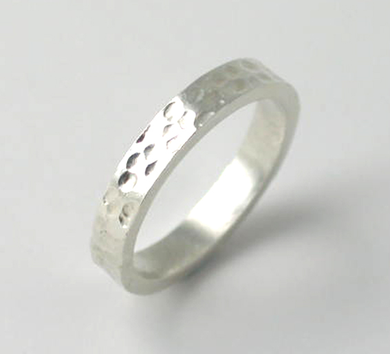 HammeredRing
